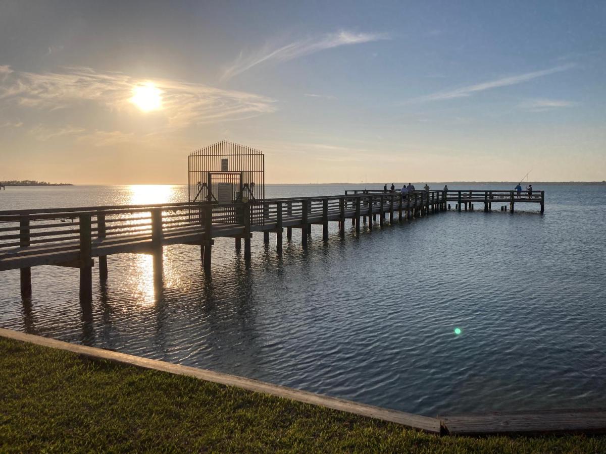 Romantic Condo For 2-Sunset Harbor Palms 1-205, Pool, Fishing Pier Наваре Екстериор снимка
